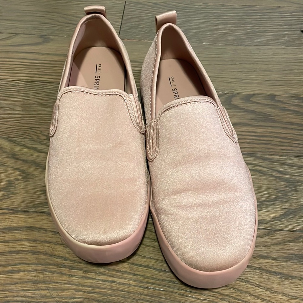 Slightly worn Pink Call it Spring slip on shoes